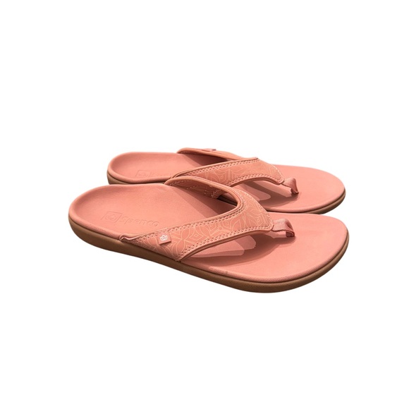 Spenco Yumi Gecko Women's Orthotic Pink Sandals - Picture 1 of 6